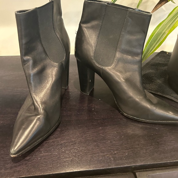 Saks ankle height boots size 10 - Picture 5 of 7